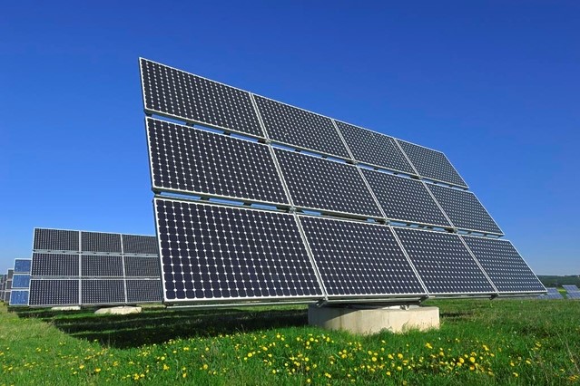 奉新:光伏發電扶貧 貧困戶種“太陽”獲益