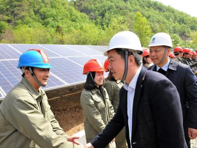 湖北神農架首批光伏扶貧電站并網投運
