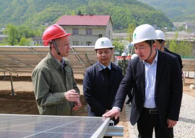 湖北神農架首批光伏扶貧電站并網投運