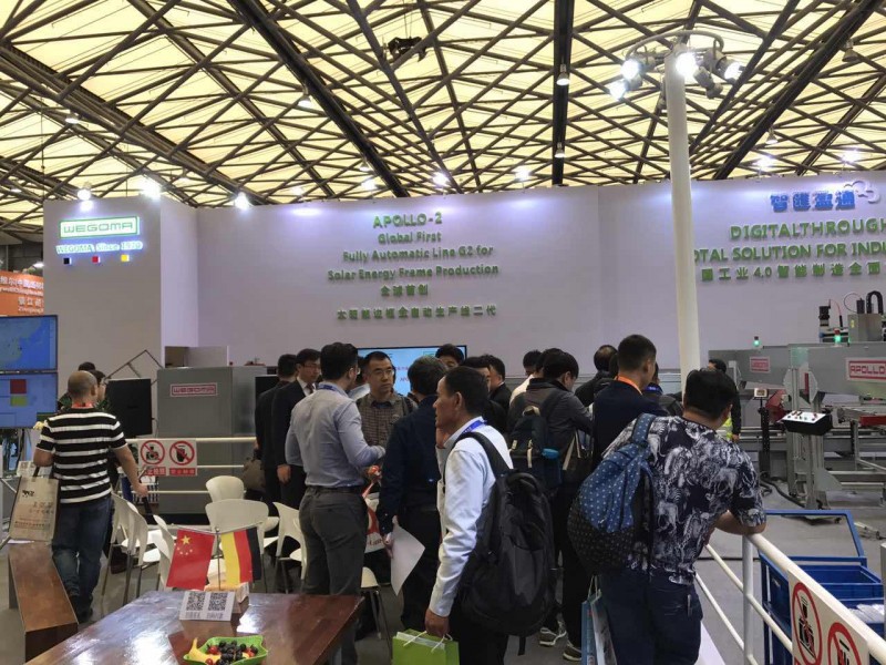 德國威格瑪集團發布全球首創—模塊化太陽能邊框全自動生產線第二代APOLLO-2