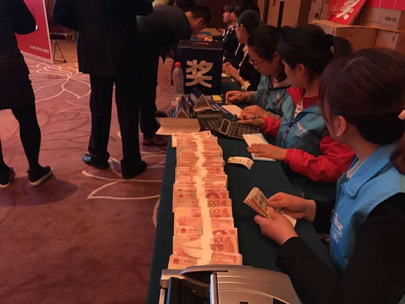 直擊天合光能千縣萬鎮光伏科普行濰坊站：400多人參會，成交1.9MW
