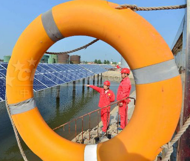 我國首個在油氣集輸站建設的光伏發電站投運成功