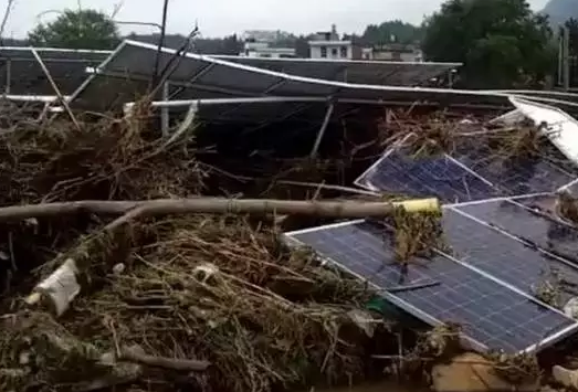 損失百萬，某光伏電站部分被洪水沖垮