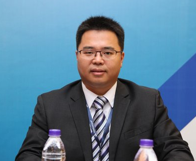 光伏點亮千里圓夢路，邊陲傳來朗朗讀書聲