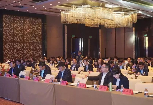 斬獲多獎|錦浪科技閃耀PVIC 2017光伏創新大會