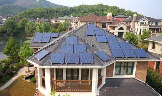 企業租用屋頂并以業主名義投資開發戶用光伏電站是否存在稅務風險？