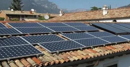 受盡追捧與爭議 家庭光伏發電吸睛點在哪里？