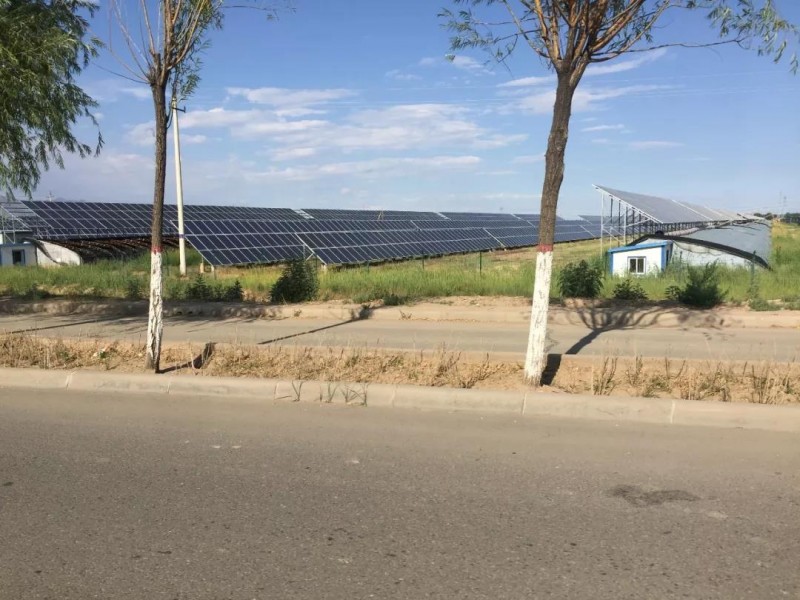 光伏電站組件清洗：人工一小時，他只要一分鐘？